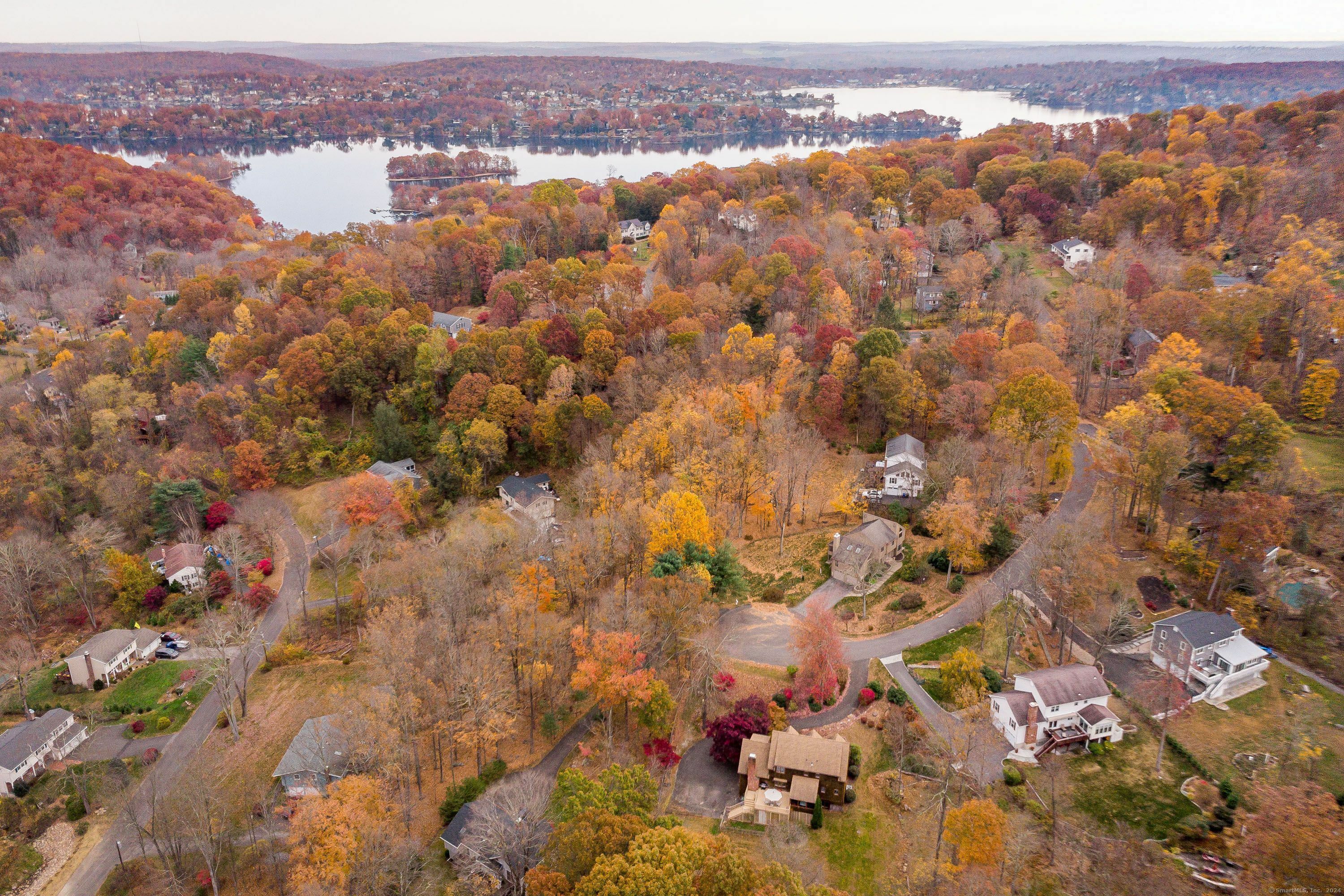 Property Photo:  10 Sleepy Hollow Road  CT 06812 