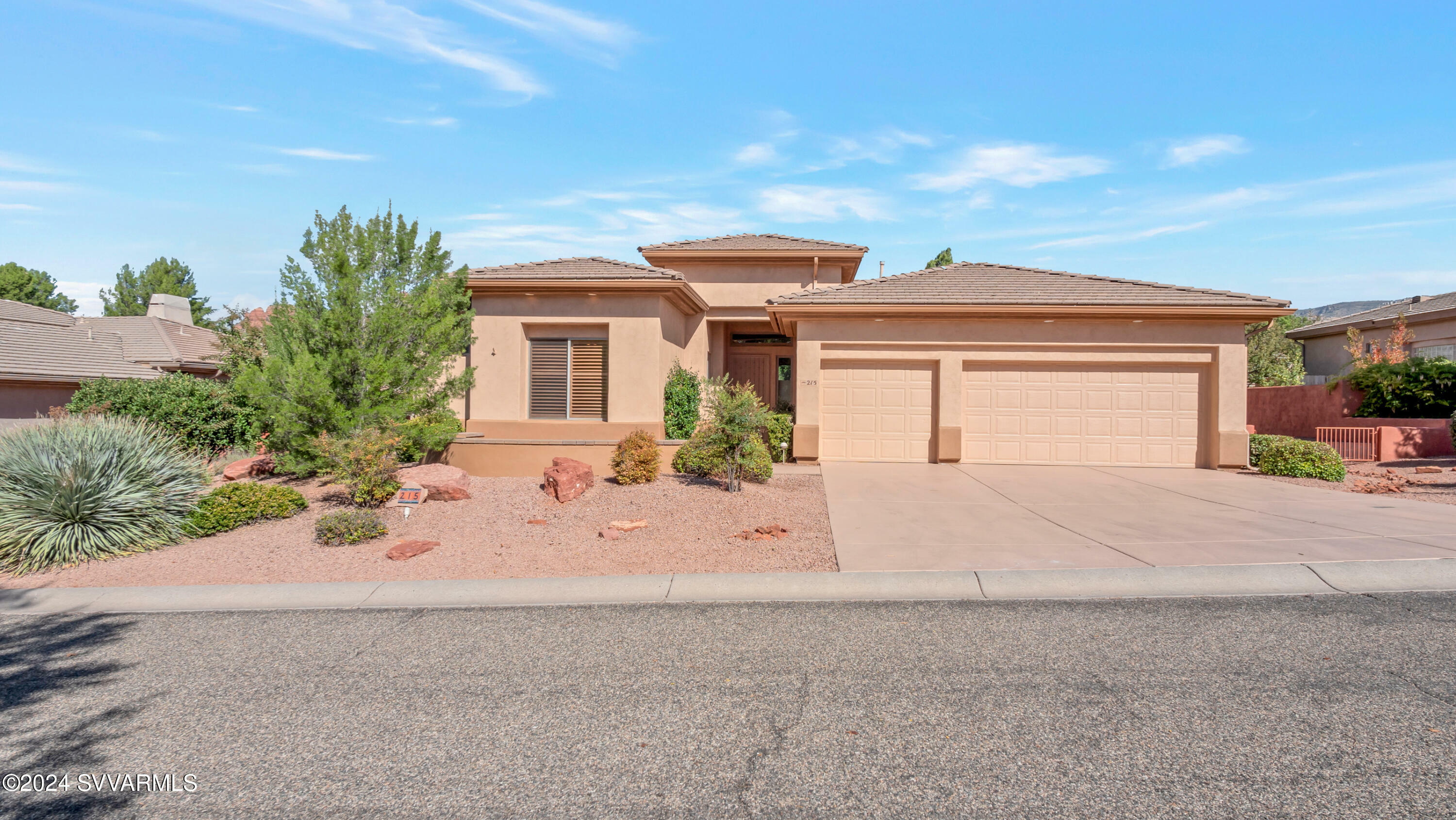 Property Photo:  215 Ridge Rock Rd  AZ 86351 