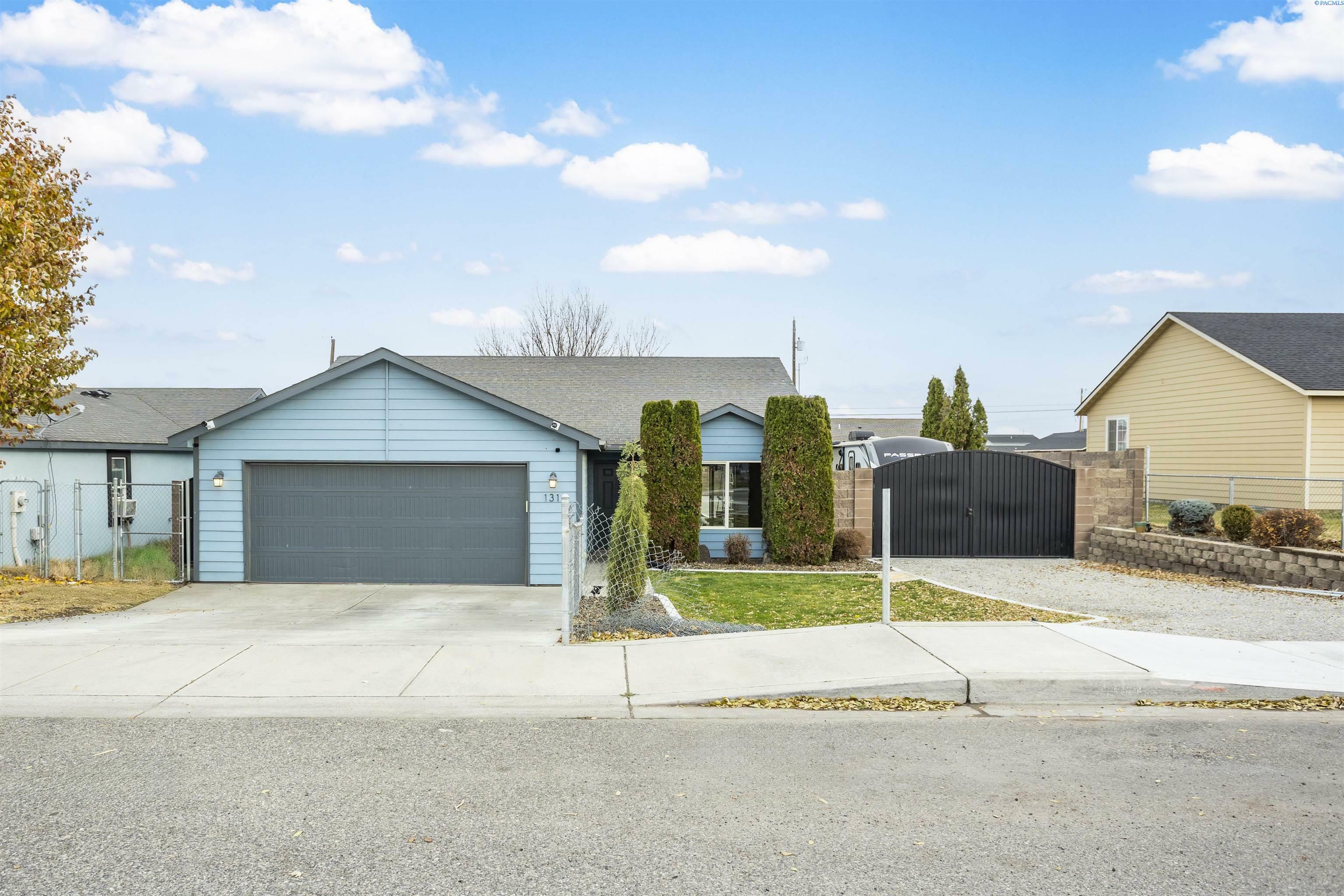 131 S Hugo Ave  Pasco WA 99301 photo