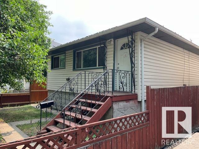 10545 67 Avenue NW  Edmonton AB T6H 1Z4 photo