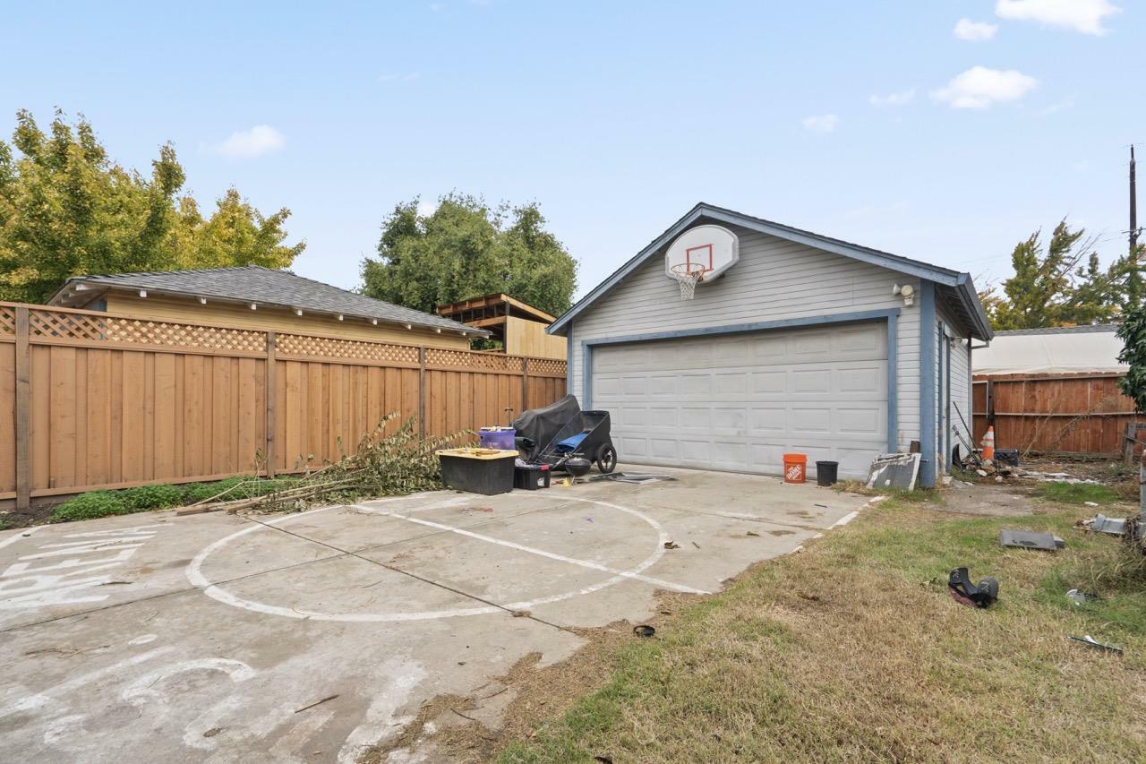 Property Photo:  956 South 9th Street  CA 95112 