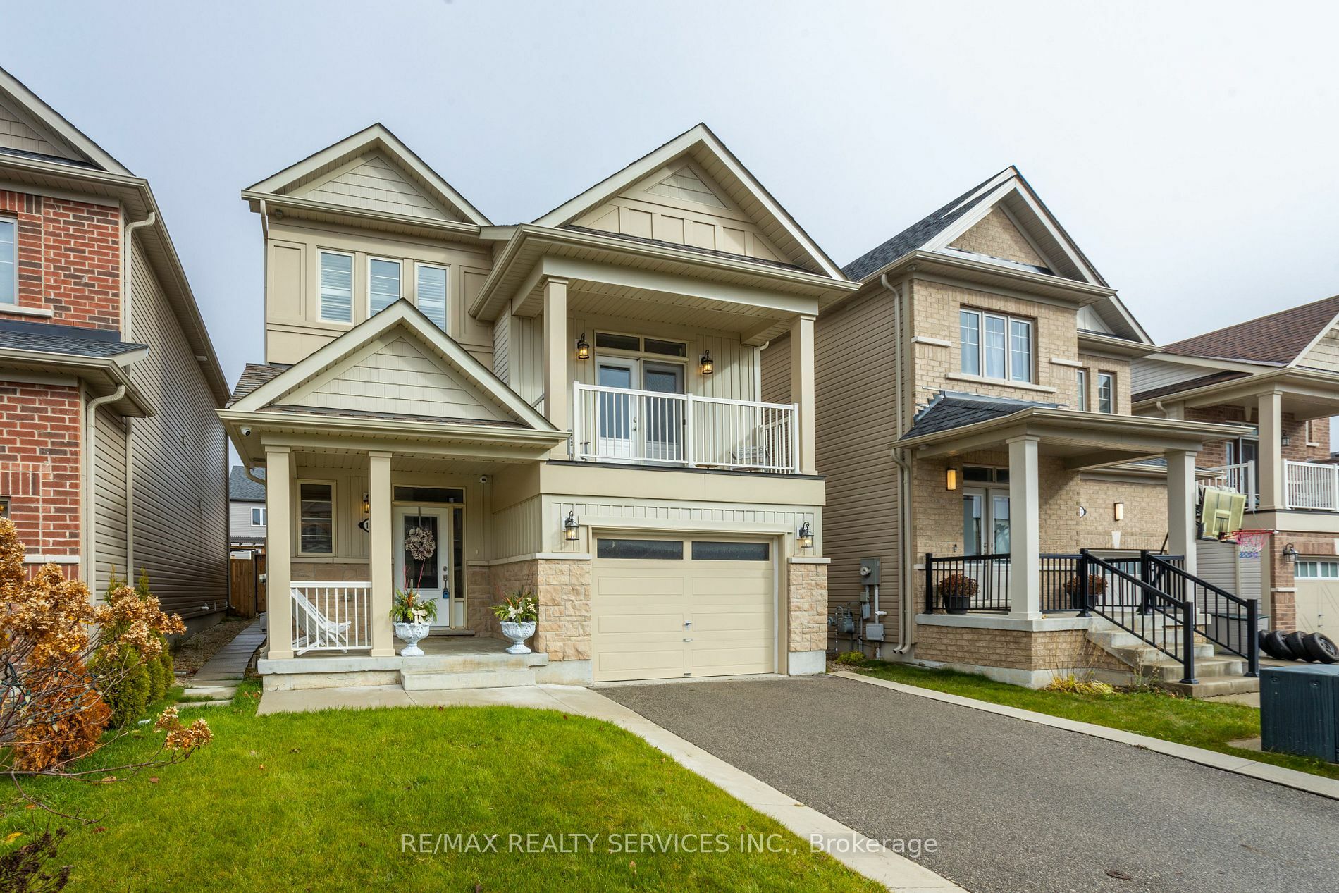 Property Photo:  103 Kay Cres  ON N1M 3H6 