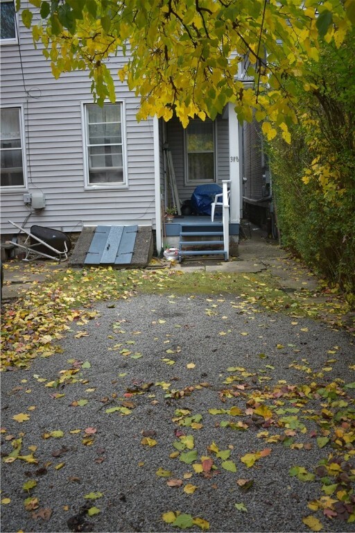 Property Photo:  318 2nd St 2  PA 15215 