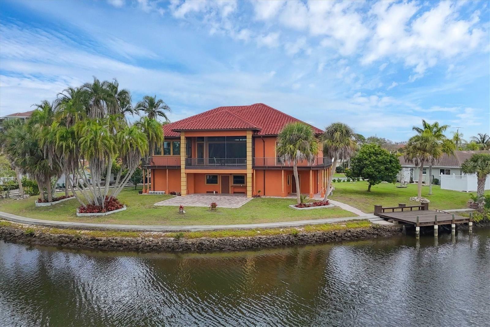 Property Photo:  135 Tina Island Drive  FL 34229 