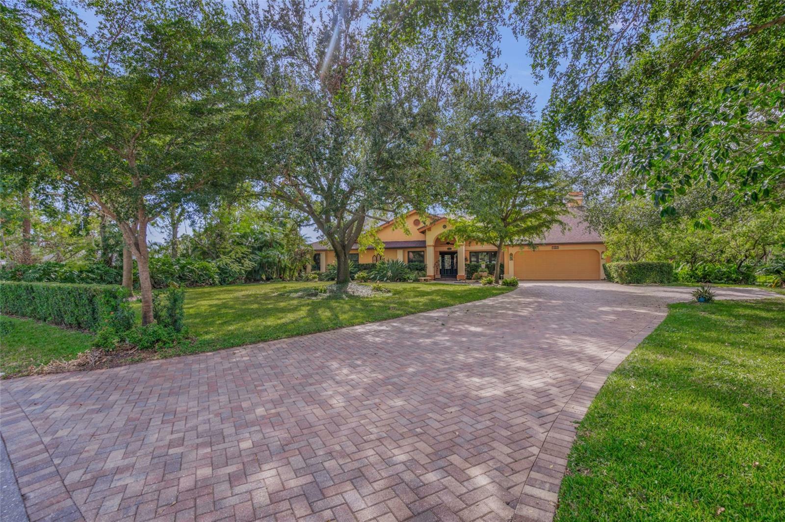 Property Photo:  7350 Weeping Willow Drive  FL 34241 