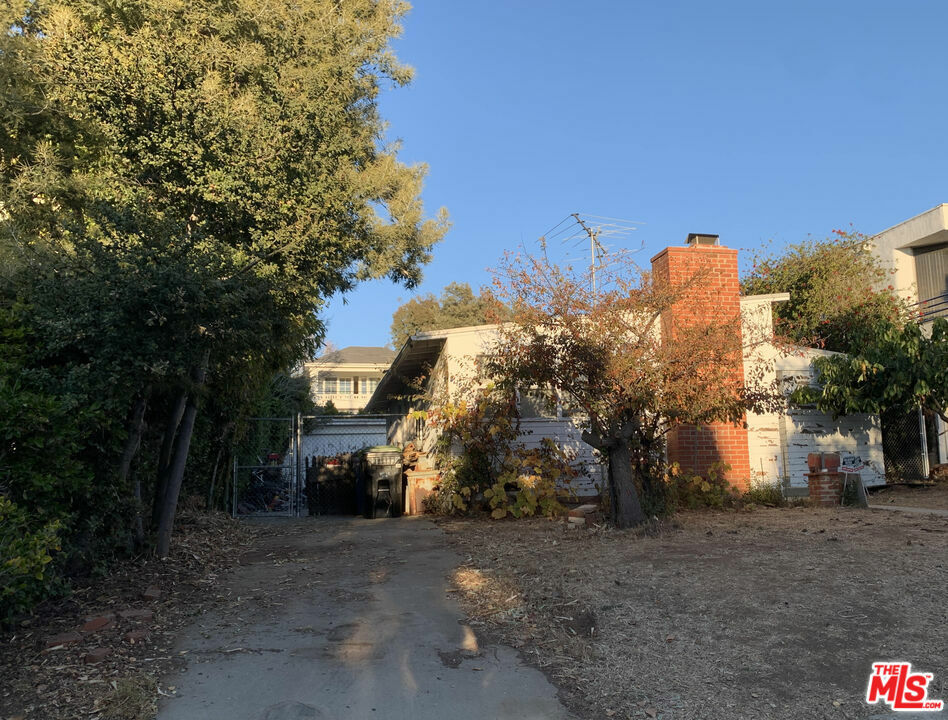 Property Photo:  16037 Miami Way  CA 90272 