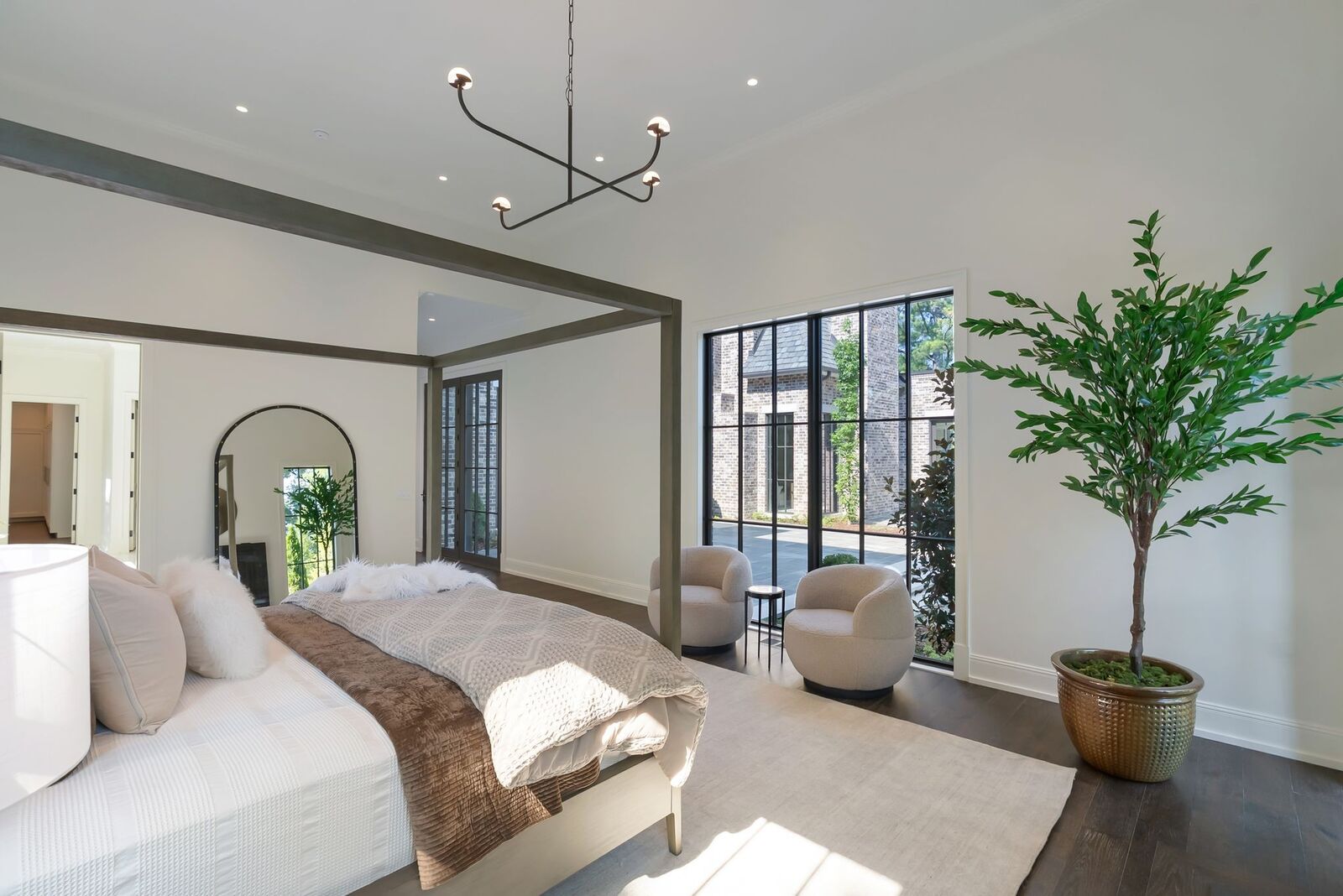 Property Photo: 1206 Tyne Blvd TN 37215