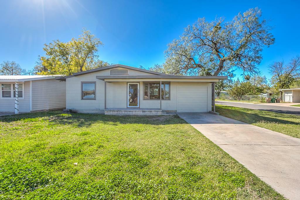 Property Photo:  1321 N Garfield St  TX 76901 