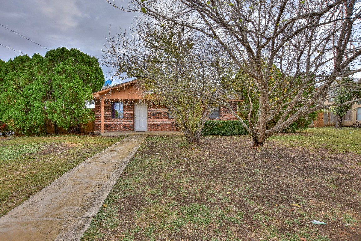 Property Photo:  1204 Southwalk Street  TX 78626 