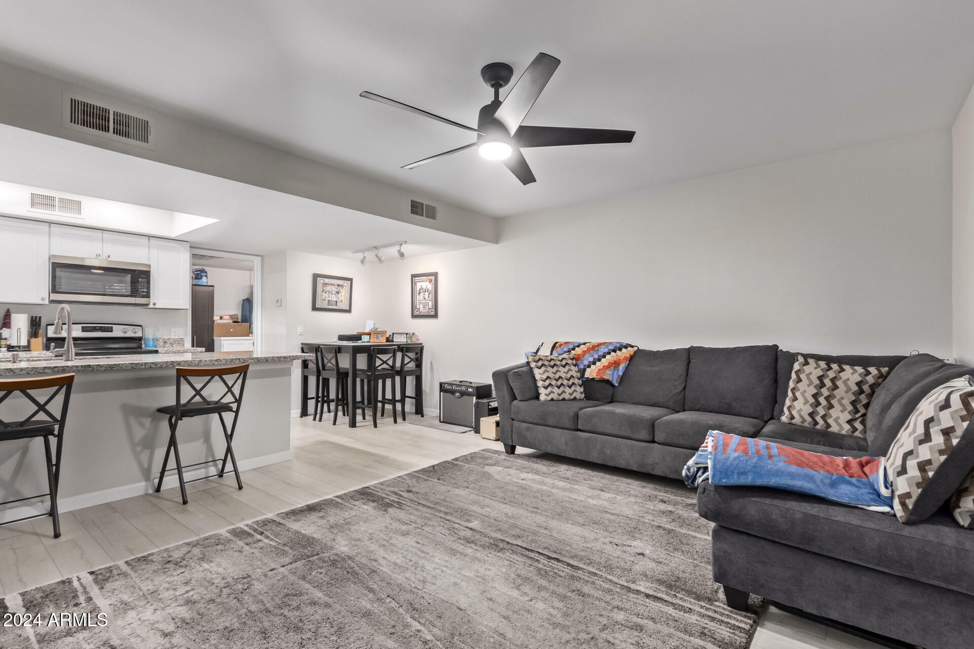 Property Photo: 8842 N 8th Street 208 AZ 85020