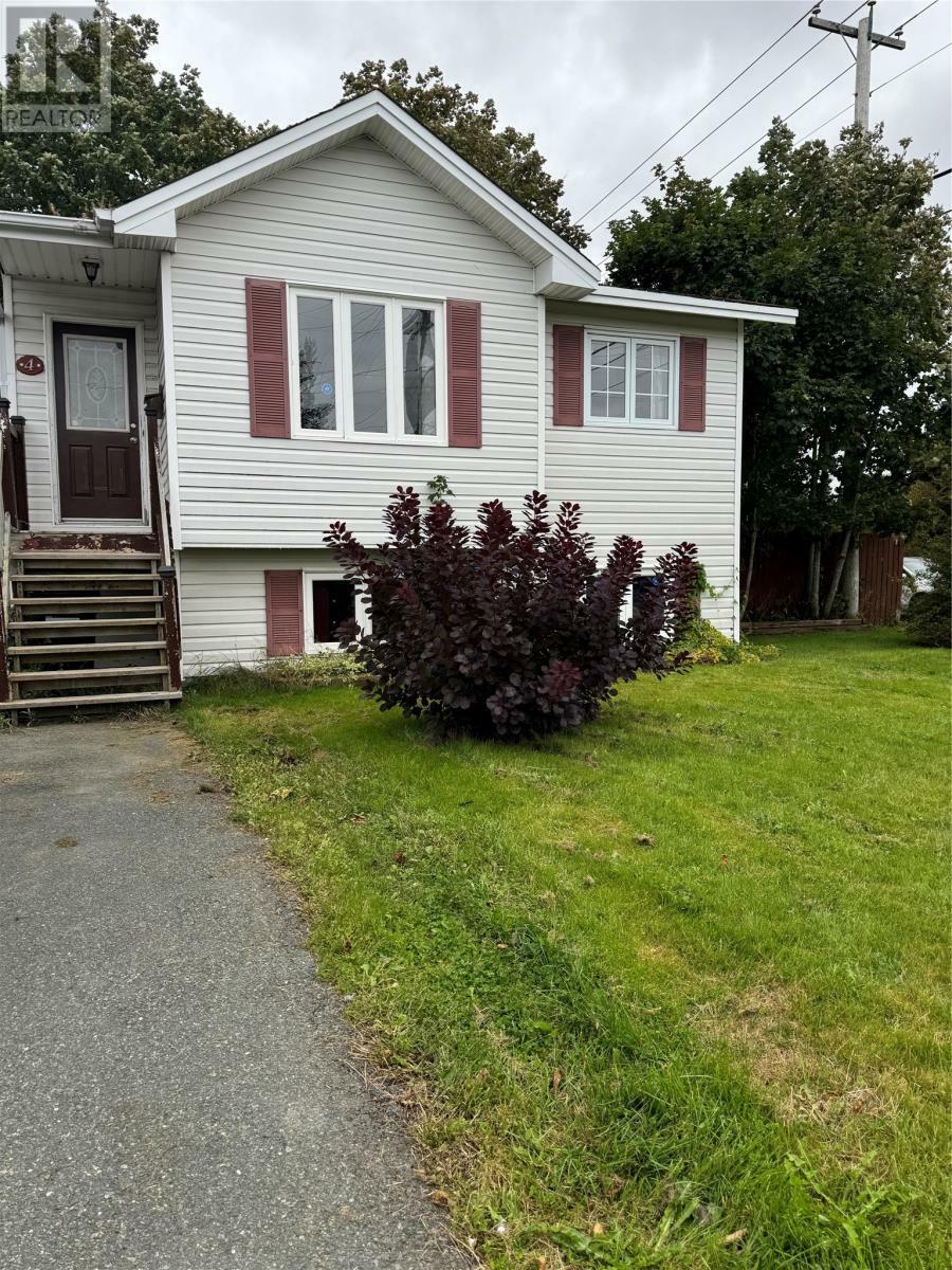 Property Photo:  4 Royal Oak Drive  NL A1G 1S4 