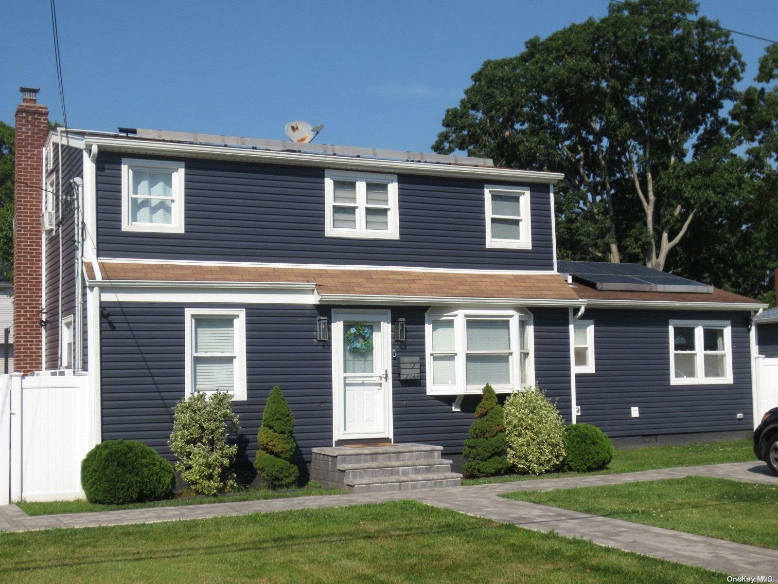 Property Photo:  466 N Delaware Avenue  NY 11757 