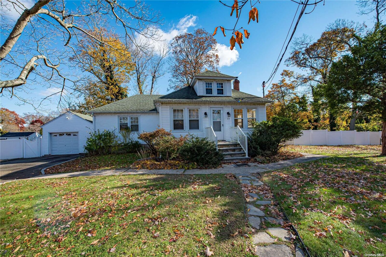 Property Photo:  23 Waterville Drive  NY 11789 