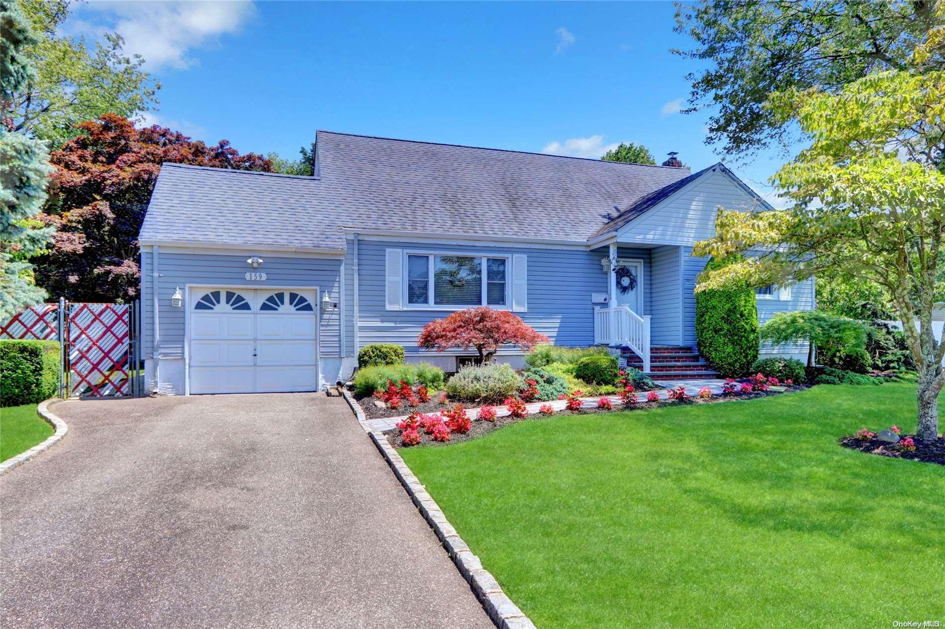 159 Suffolk Avenue  West Babylon NY 11704 photo