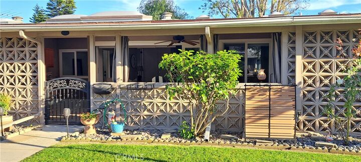 Property Photo: 1320 Mayfield Rd M6 62J CA 90740