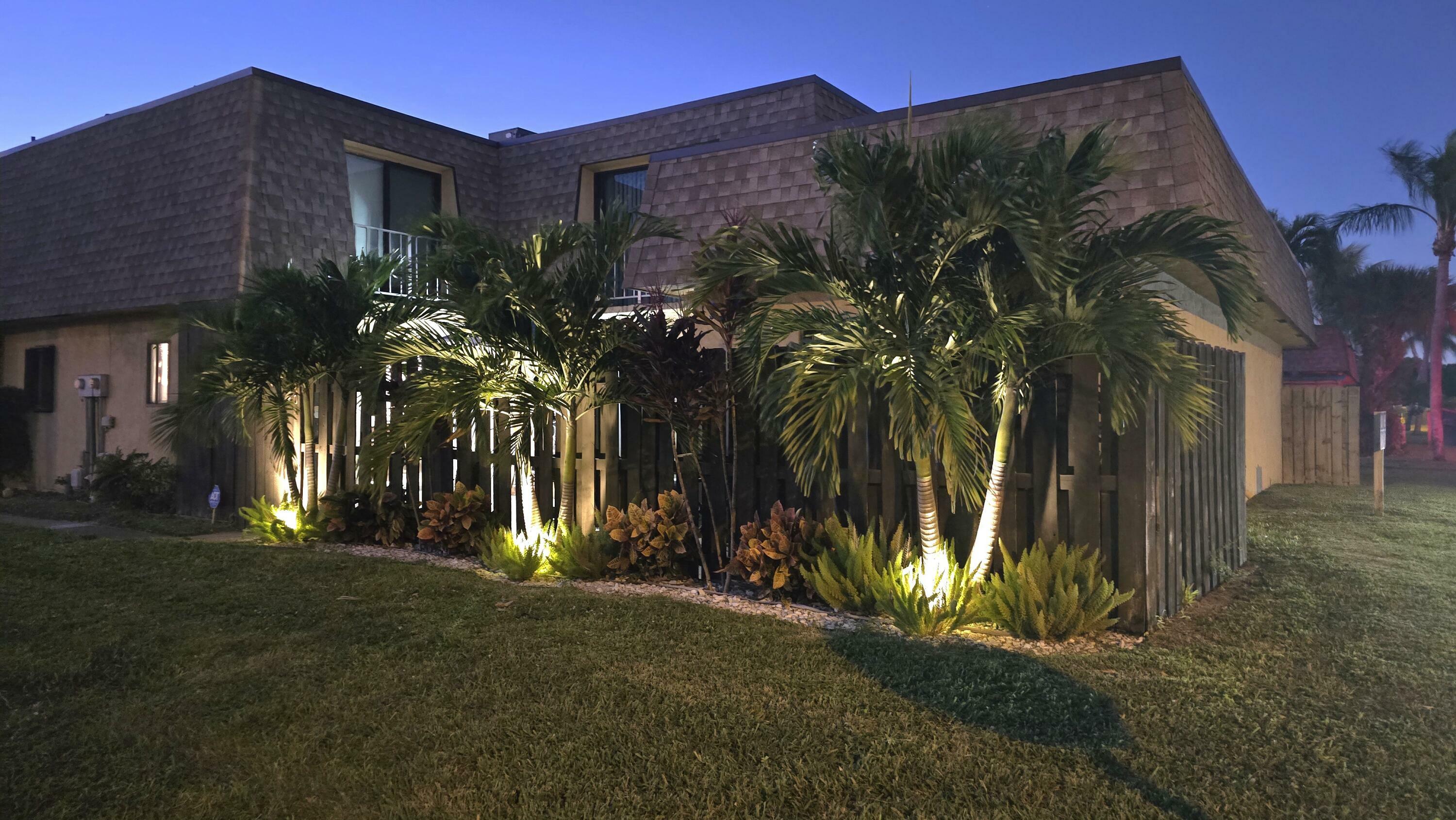 Property Photo:  804 Waterview Drive  FL 33461 