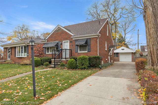 Property Photo:  2986 Parkwood Street  MI 48183 