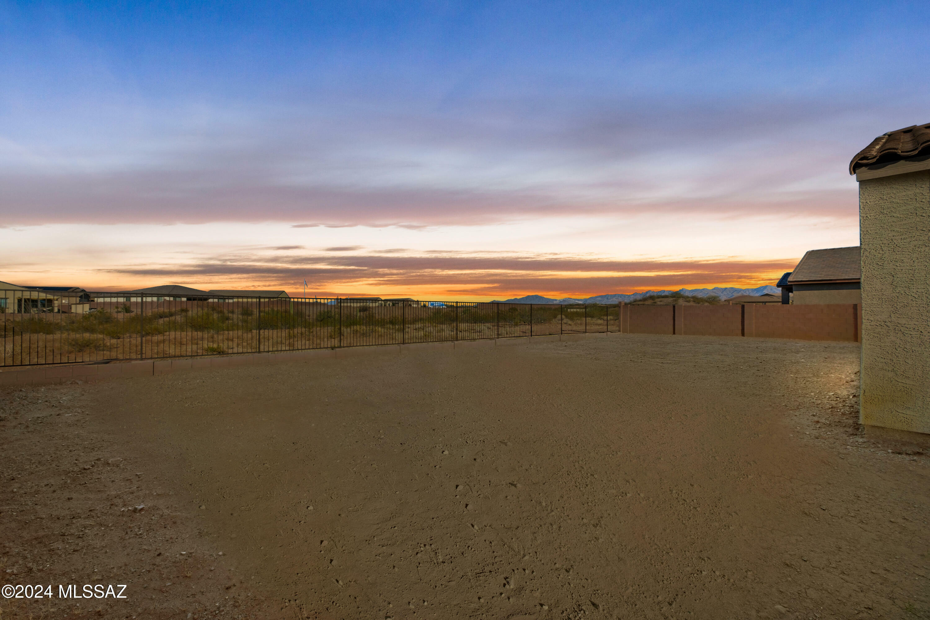 Property Photo:  1301 E Pecan Meadow Lane  AZ 85629 