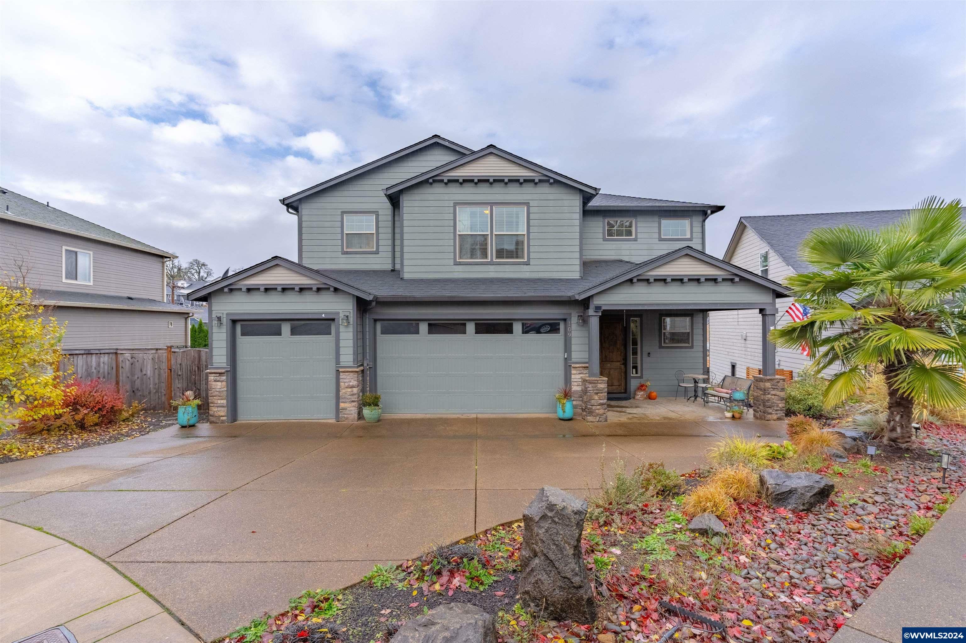 Property Photo:  109  Mountain Vista Av SE  OR 97306 