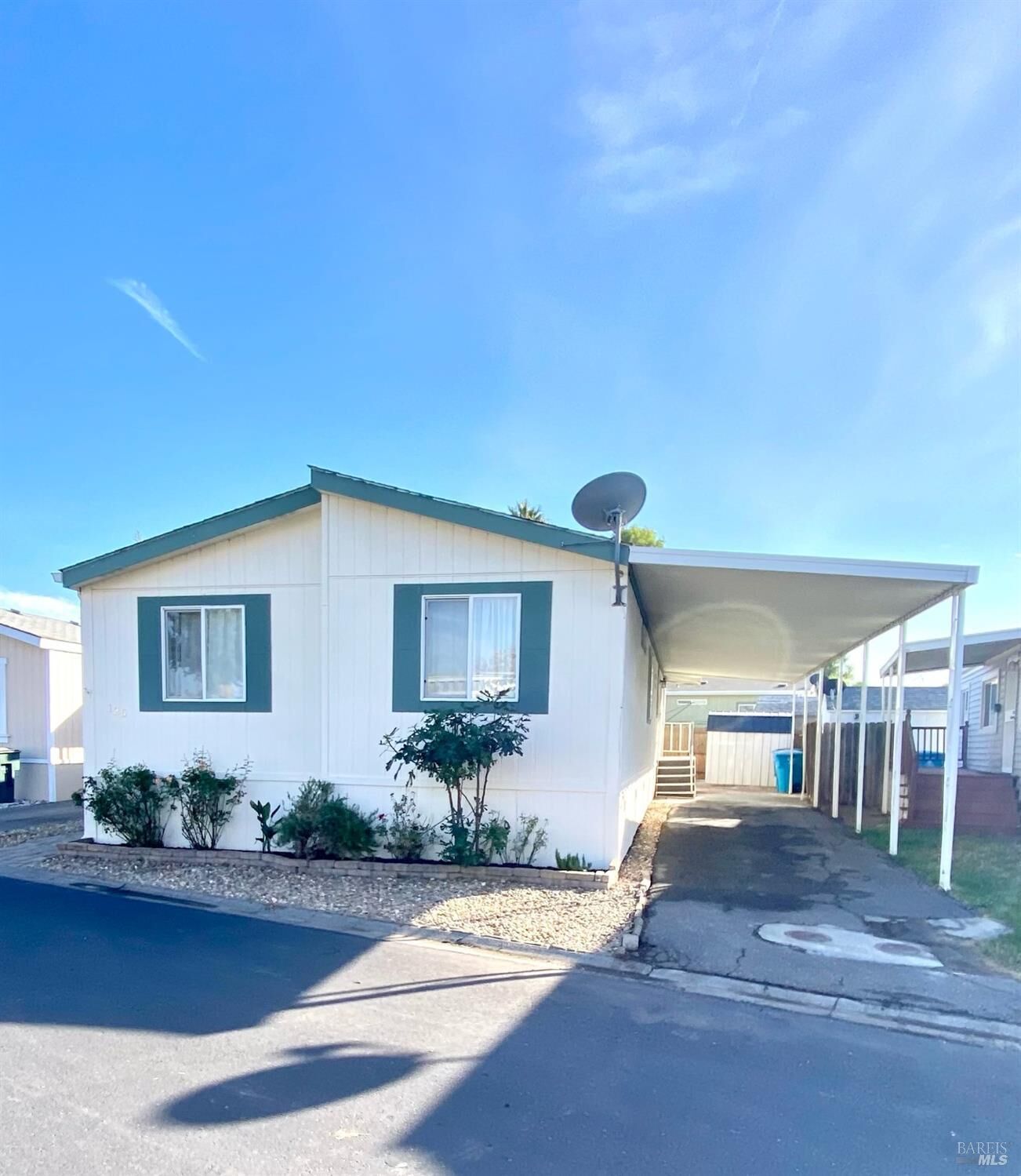 Property Photo: 125 Del Paso Drive CA 95687