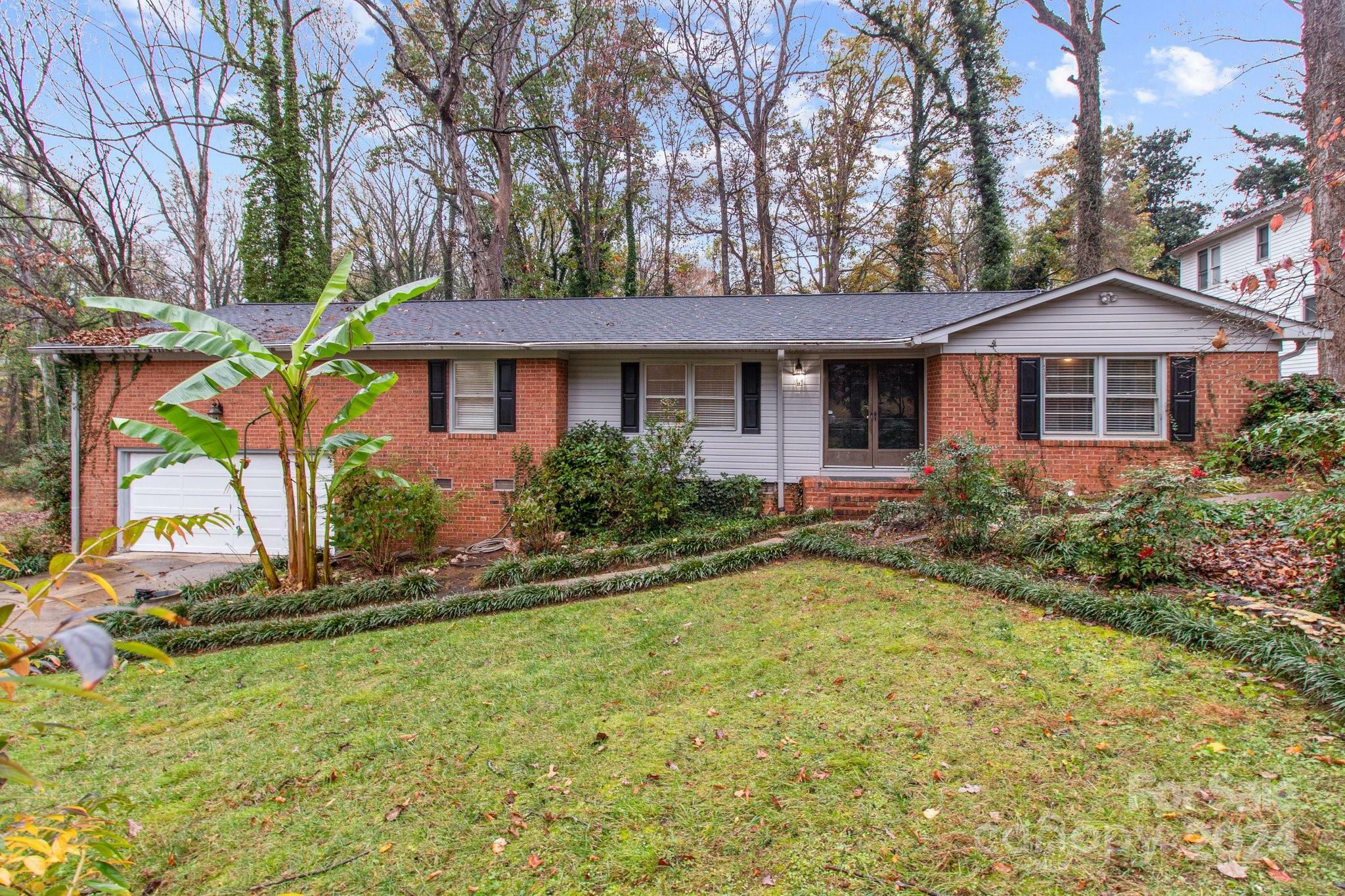 Property Photo:  6641 Melody Lane  NC 28215 