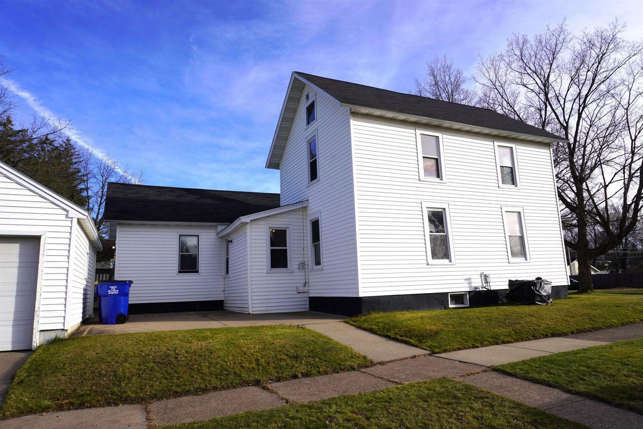 Property Photo:  600 East 5th Street  WI 54452 