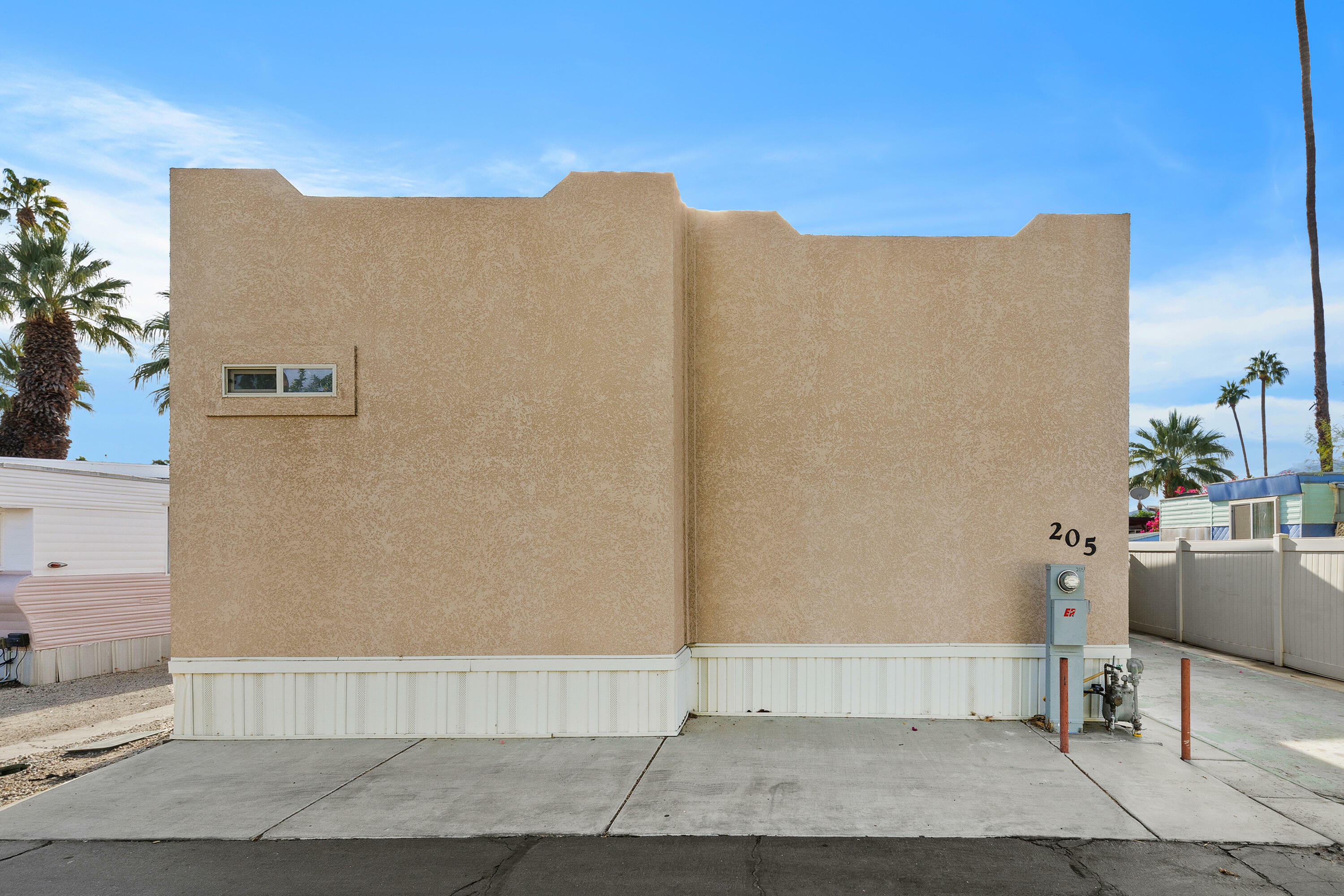 Property Photo: 205 Cherokee Street CA 92264