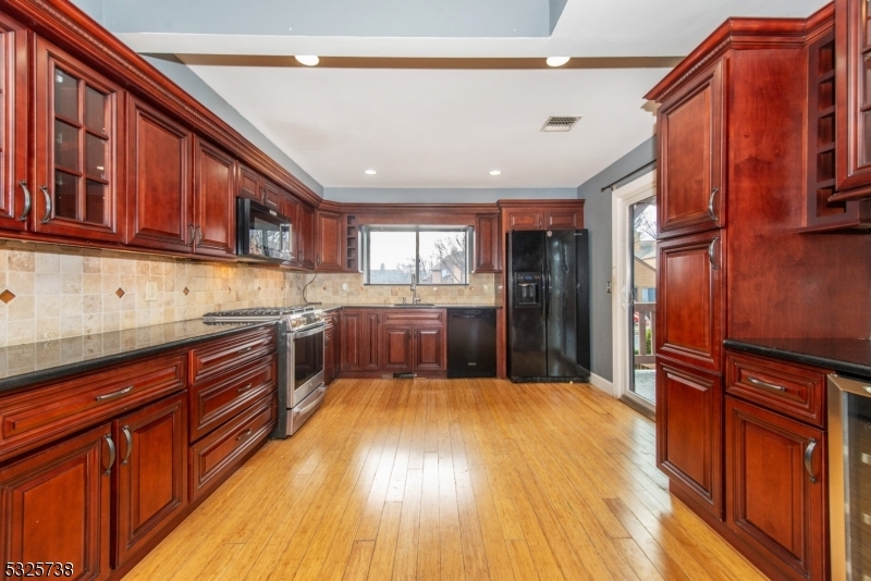 Property Photo:  18 Brotherton Ave  NJ 07866 