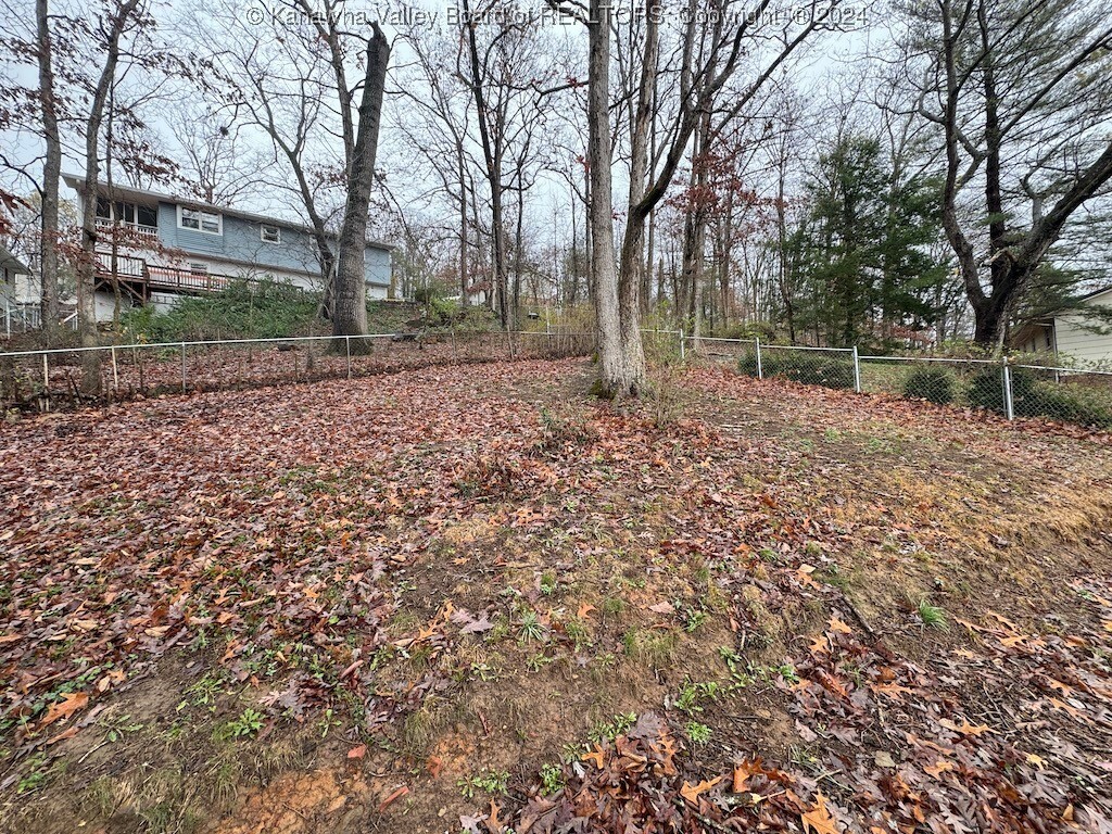 Property Photo:  106 Azalea Drive  WV 25071 