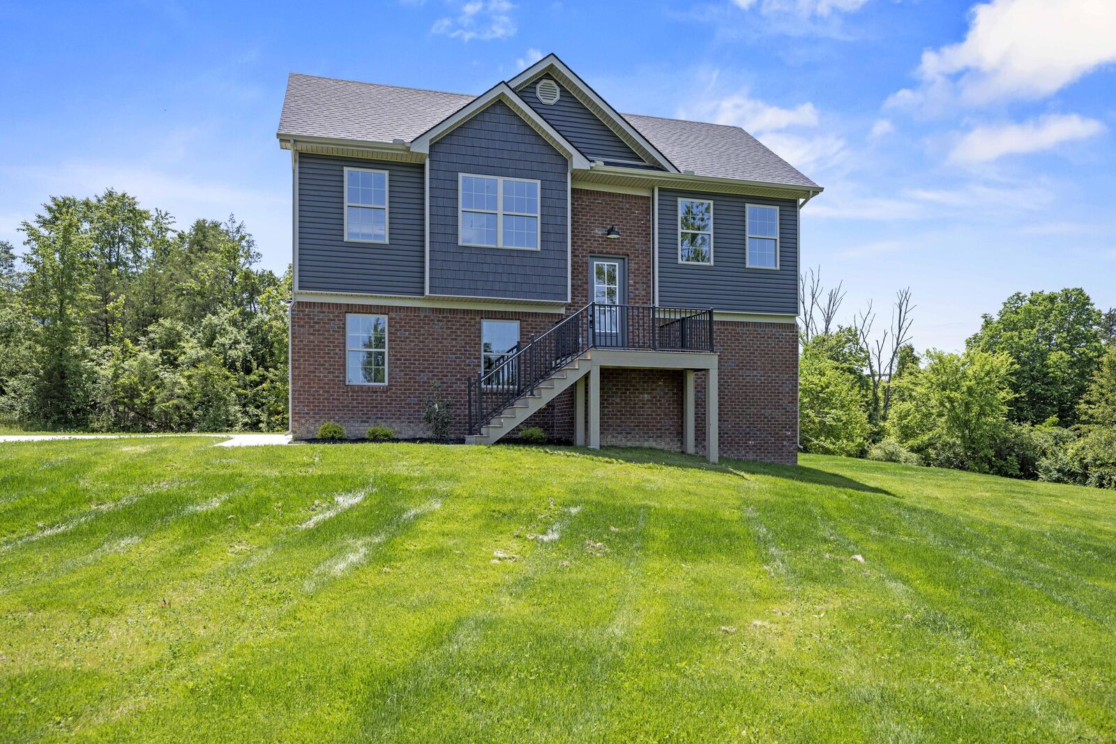Property Photo:  1800 Adkinson Drive  KY 40475 