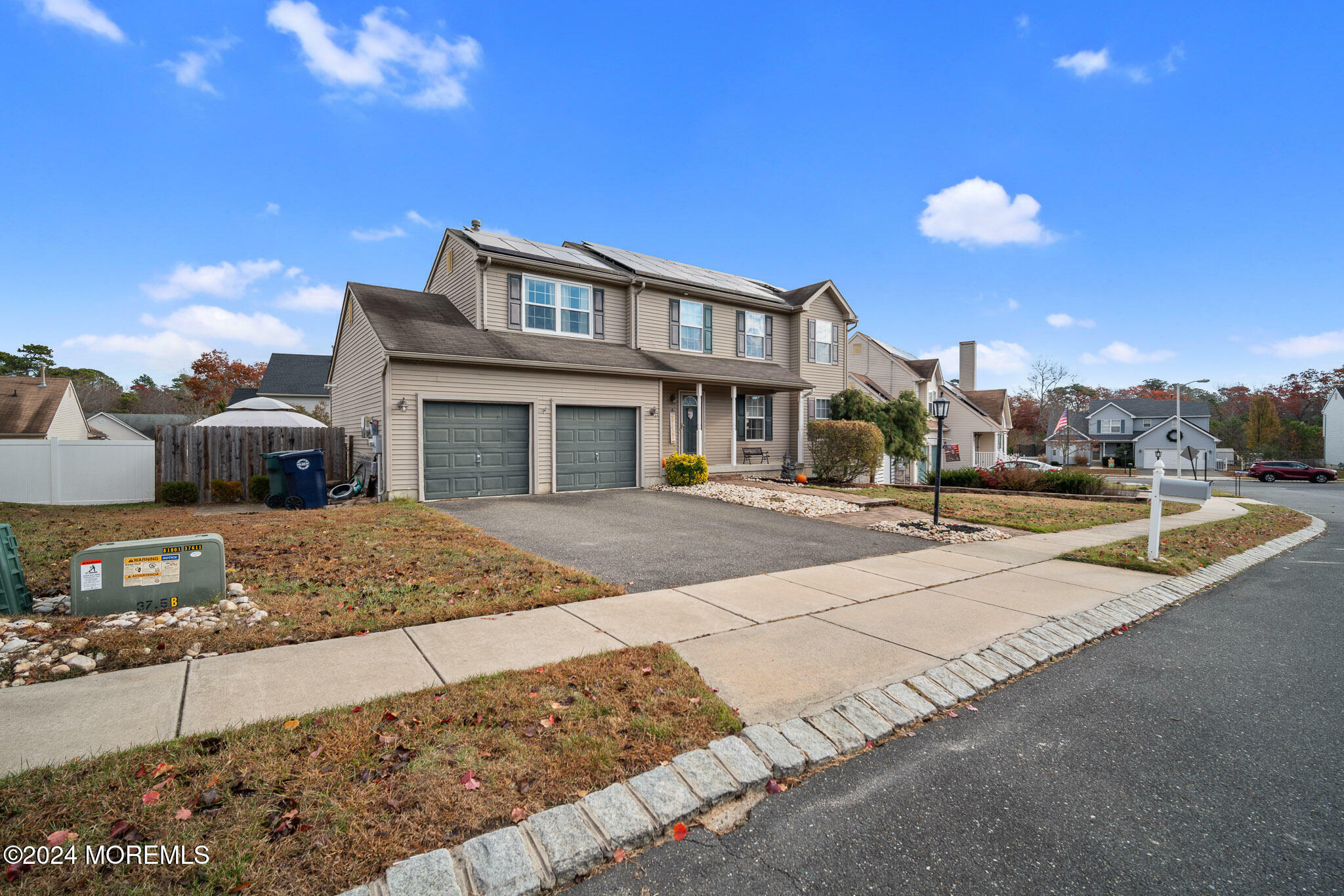 Property Photo:  4 Cobblestone Lane  NJ 08087 