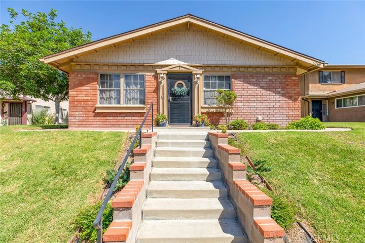 Property Photo: 1069 W Sierra Madre Avenue 1 CA 91702