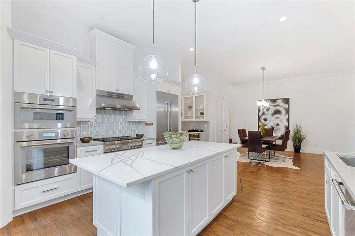 Property Photo: 2804 Thomas Avenue 104 TX 75204