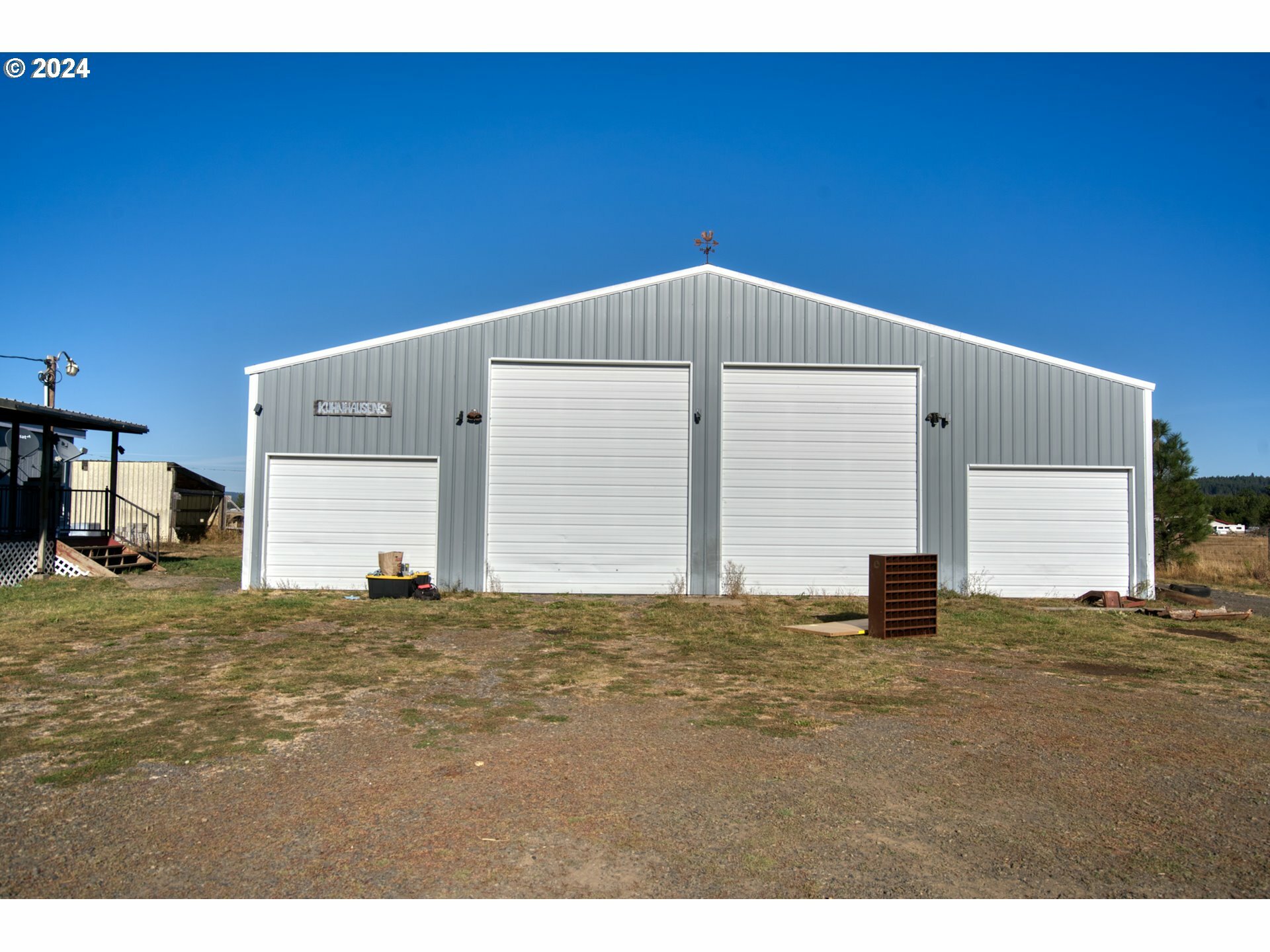 Property Photo:  110 Lakeside Rd  WA 98619 