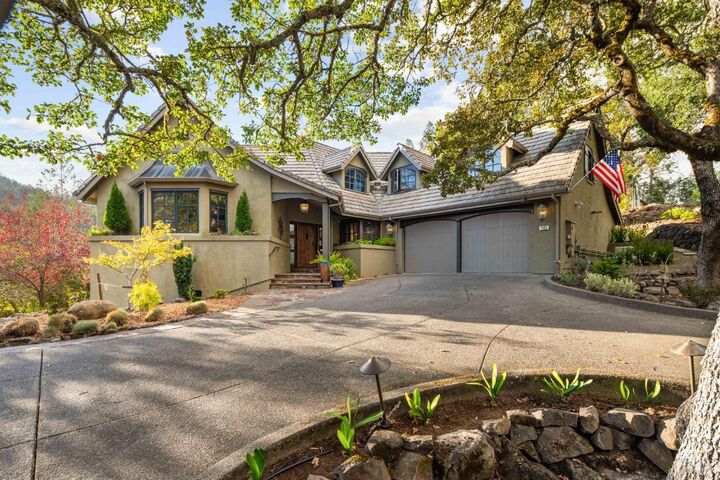 Property Photo:  1105 White Oak Drive  CA 95409 
