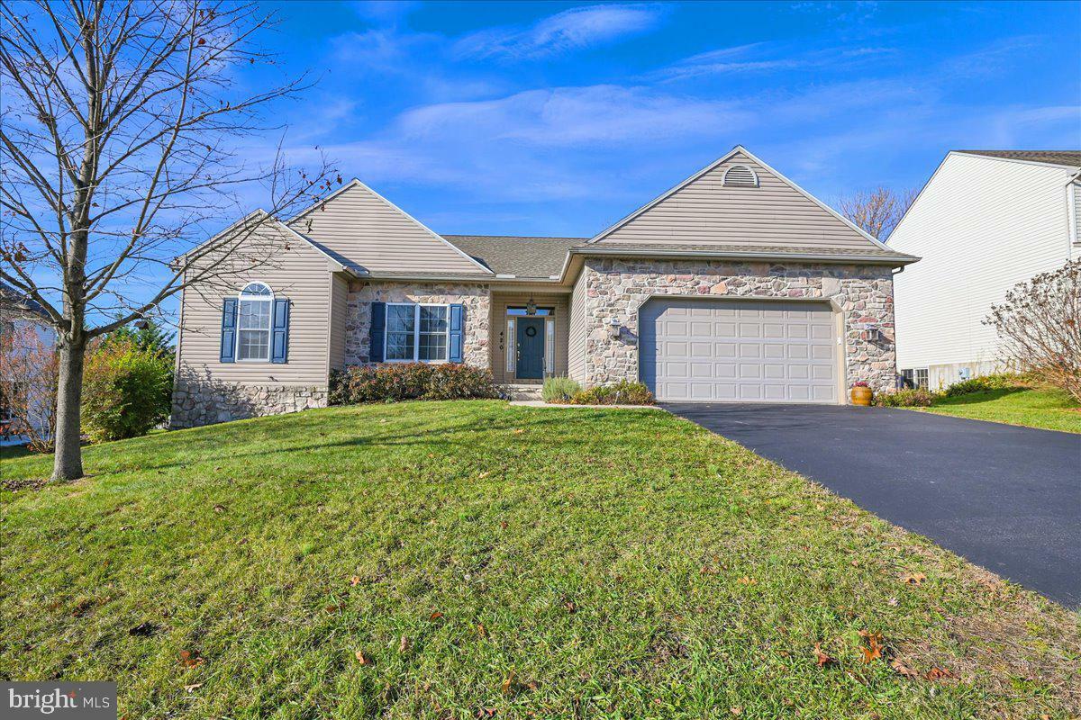 Property Photo:  420 Silver Maple Court  PA 17347 