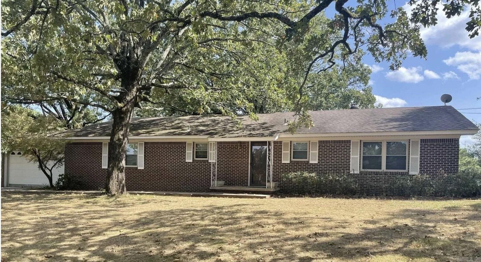 Property Photo: 1809 Meadowlake Road AR 72032