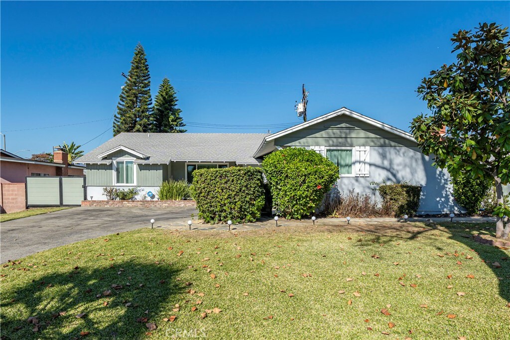 Property Photo:  2211 E James Avenue  CA 91791 