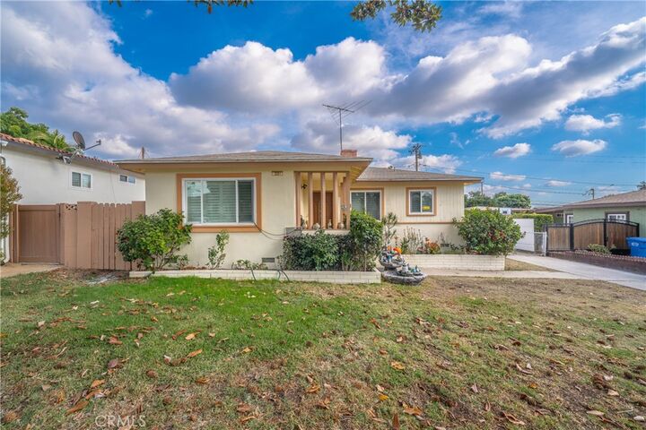 Property Photo:  8314 Edmaru Avenue  CA 90605 