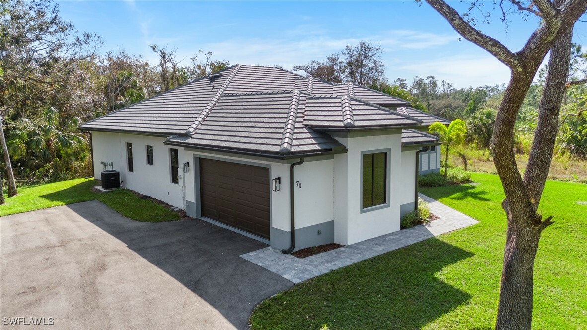 70 33rd Avenue NW  Naples FL 34120 photo