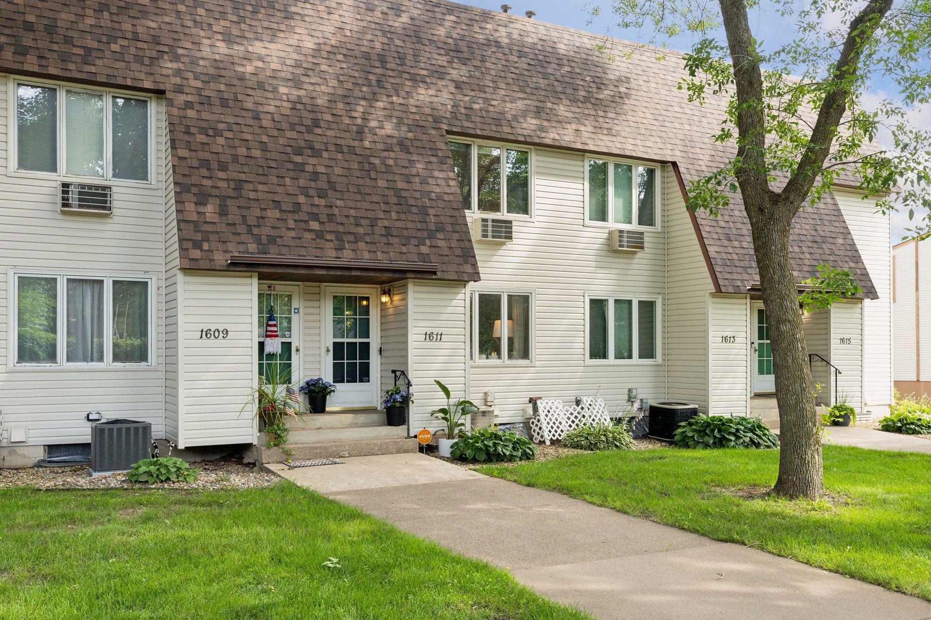 Property Photo:  1611 Christie Place  MN 55106 