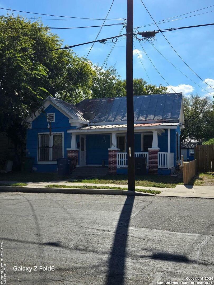 214 Devine St  San Antonio TX 78210 photo