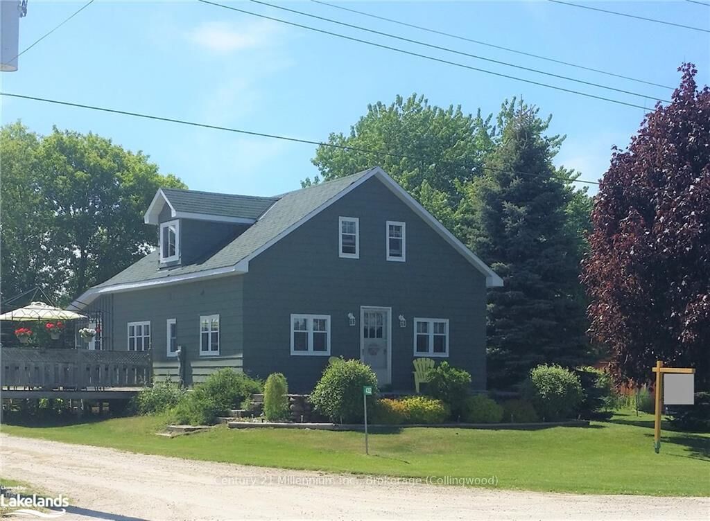 Property Photo: 4352 124 County Road ON L9Y 3Z1