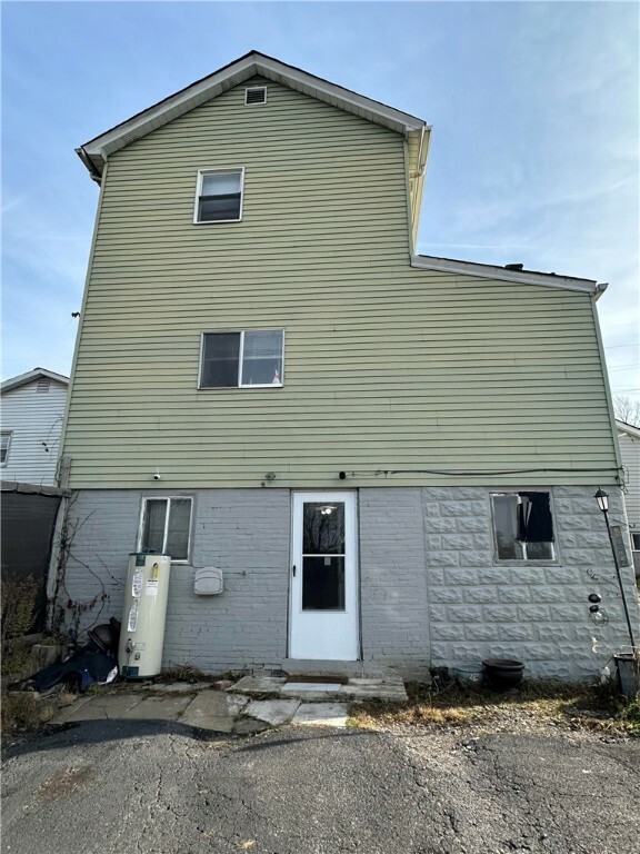 Property Photo:  447-451 Montgomery Ave  PA 15017 