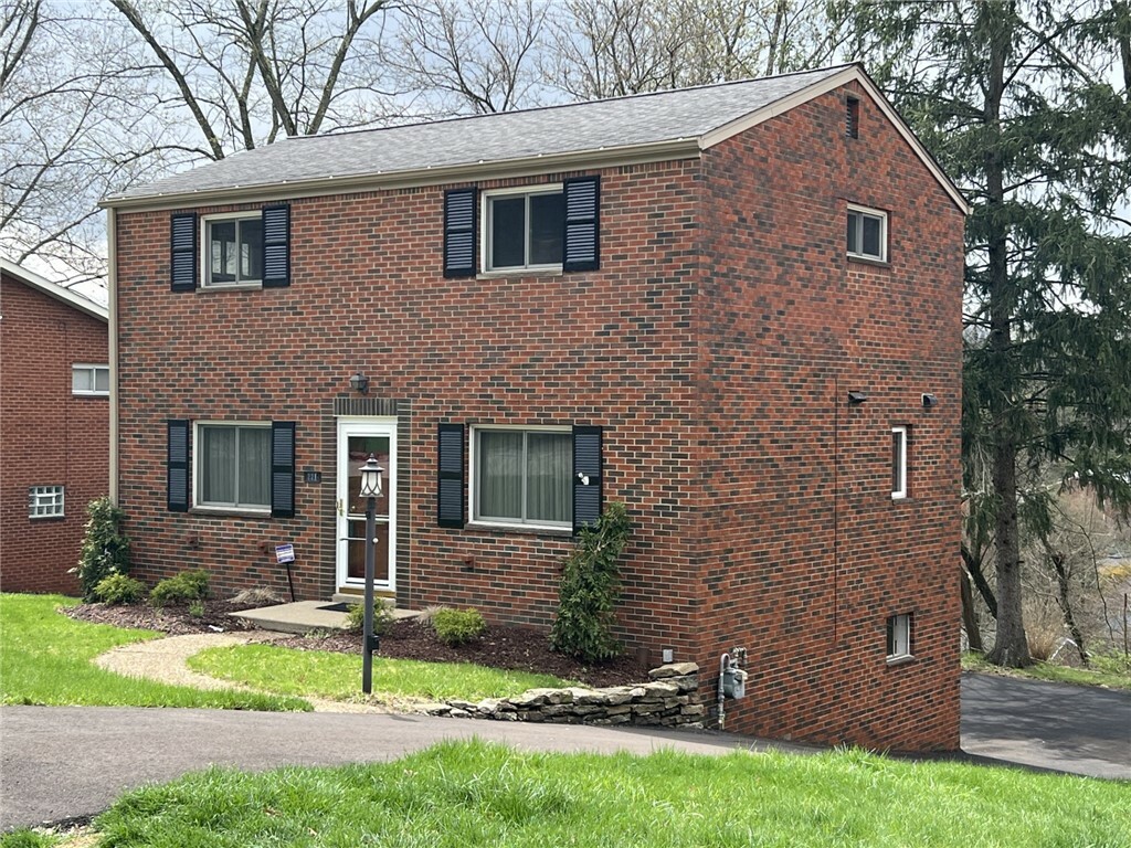Property Photo: 221 Sharon Dr PA 15221