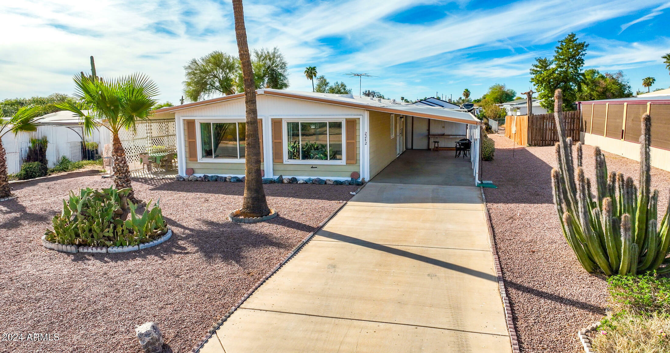 Property Photo:  2242 S Vista Road  AZ 85119 