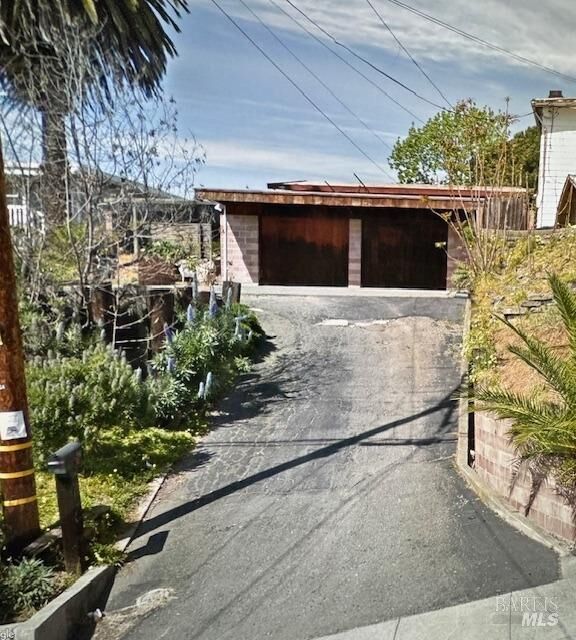 Property Photo:  408 Hichborn Street  CA 94590 