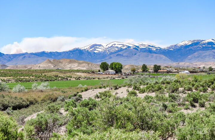 Property Photo: 18138 Oreana Loop Road ID 83650