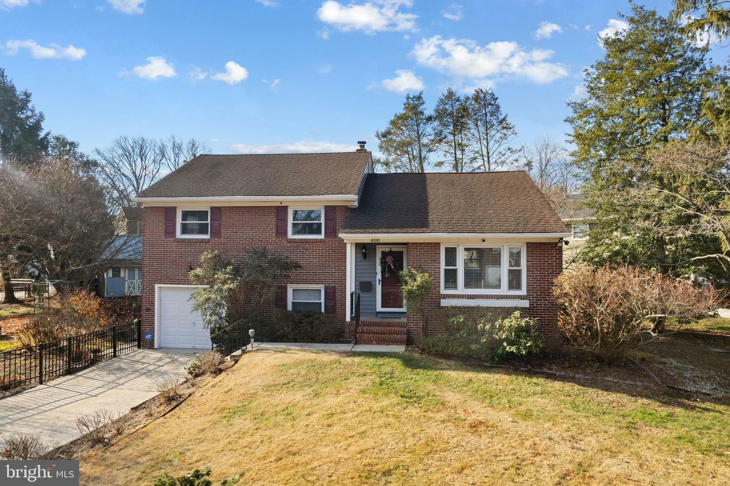 Property Photo:  400 Graisbury Avenue  NJ 08033 