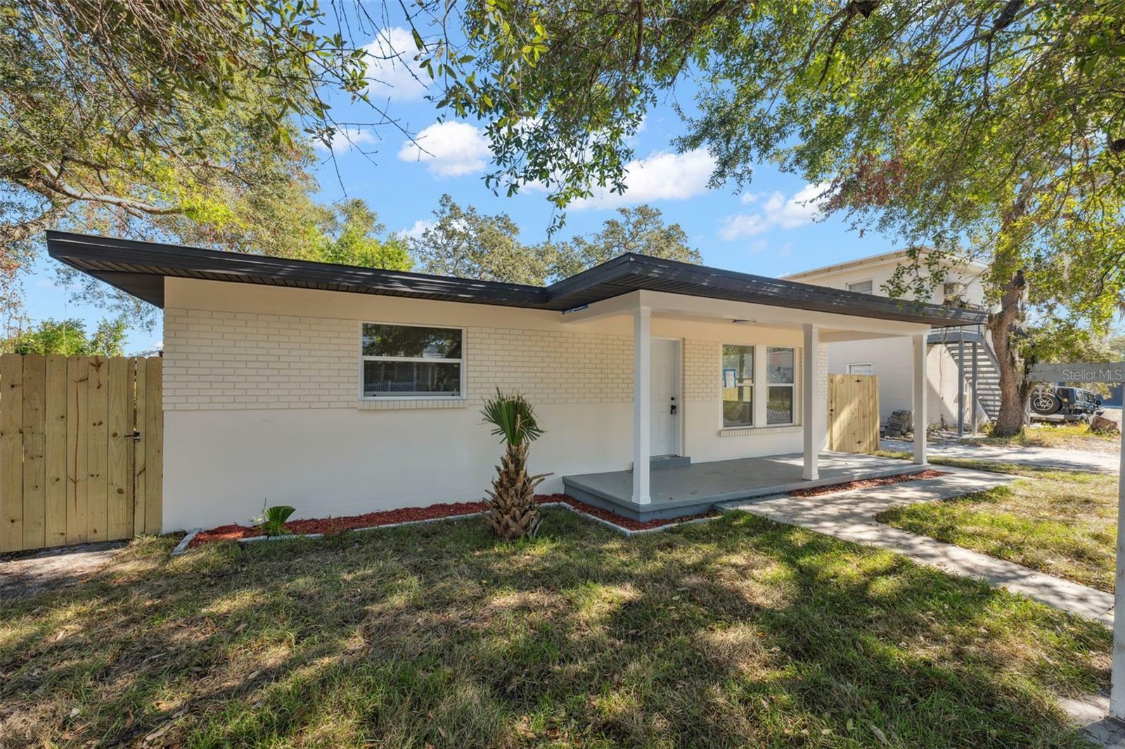 Property Photo:  2903 N Albany Avenue  FL 33607 